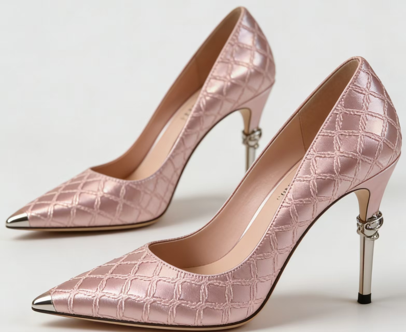 沙丁布和色丁布鞋面压褶设计